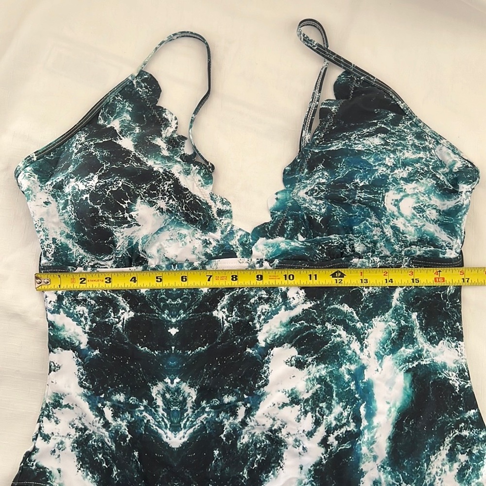 Zaful~Swimsuit~One Piece / Waves / NWOT / Host Pick - Picture 9 of 10